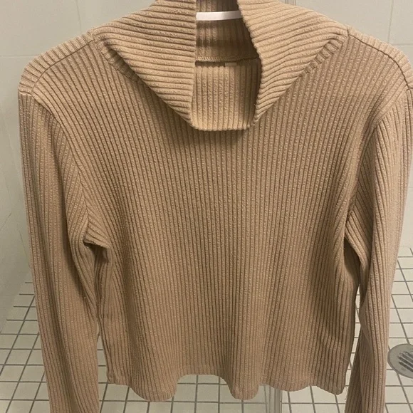 Aritzia💗Babaton Soft Ribbed Mockneck - Picture 10 of 10